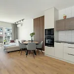 Apartment Marcelinska By Kramm *