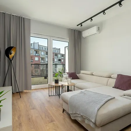 Verde Apartment By Kramm Poznaň